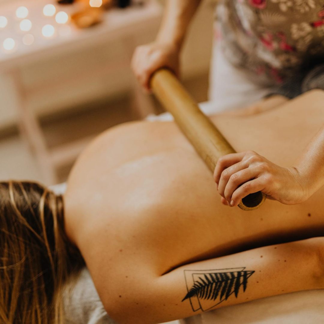 pexels-karola-g-6629538